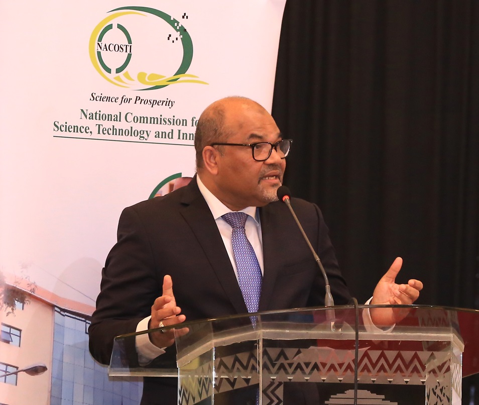 Prof. Abdulrazak Shaukat