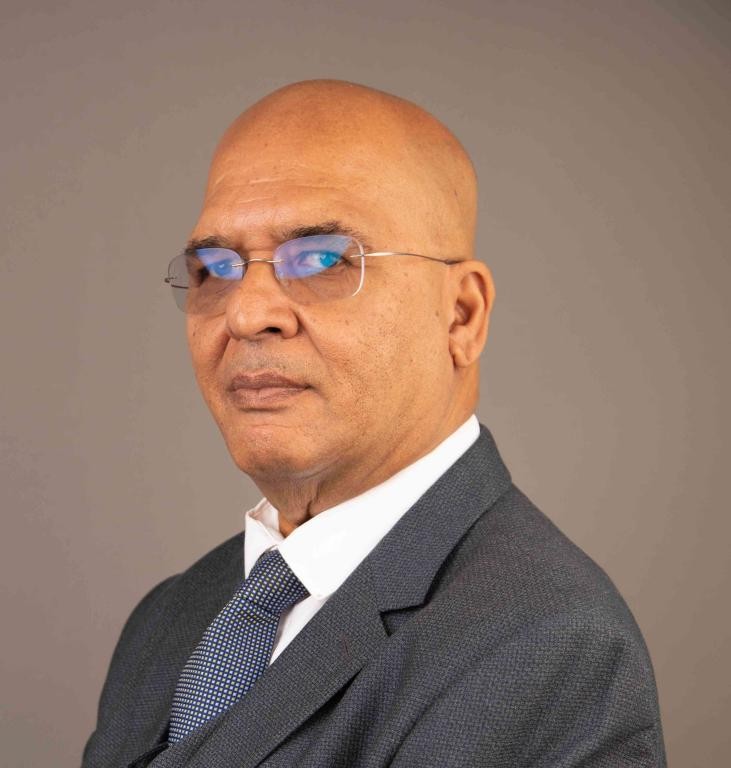 Hon. Shakeel Shabbir Ahmed,