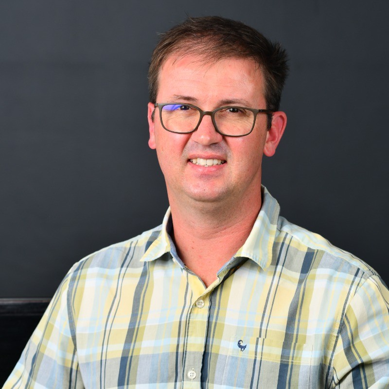 Mr. Marius Cronje